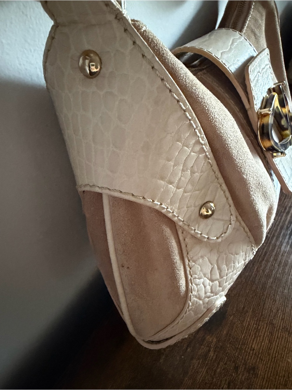 Vintage Valentino Garavani Cream Shoulder Bag – Excellent Condition - Picture 7 of 16